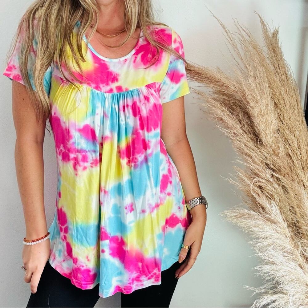 NEW BOUTIQUE Barbiecore White Neon Pink Bright Blue Tie Dye $68 Mini Tunic Top M